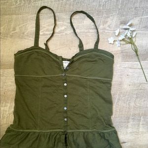 American Eagle Forest Green button up tank 💫